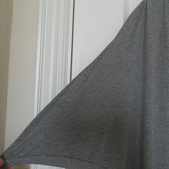 A Pea in the Pod Silver Metallic Maternity Top - Size Medium - EUC - Picture 4 of 9